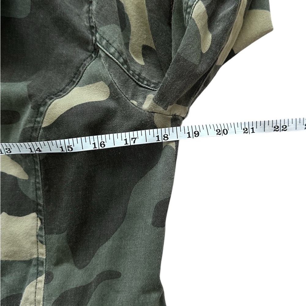 Hollister Green and Tan Utility Jacket Camouflage Style - Picture 5 of 8